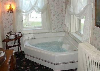 River Rose Inn Bed And Breakfa Elizabethtown Eksteriør billede
